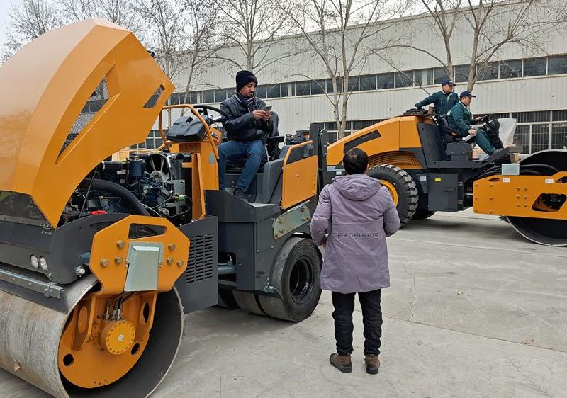 國外客戶來我廠參觀考察，并達成合作意向